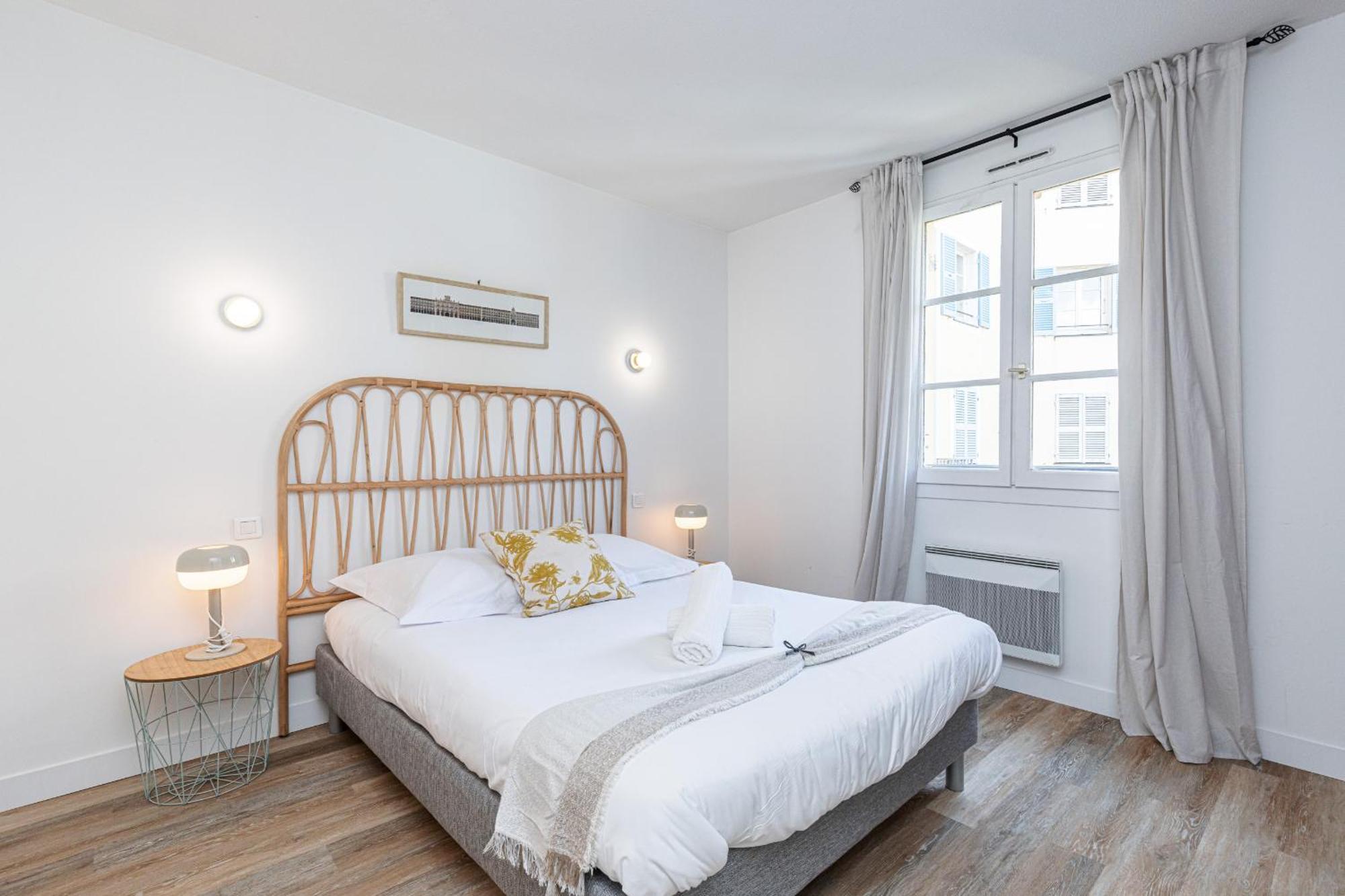 Apartamento 2 Bdrs & Parking In The Old Town ! Niza Exterior foto