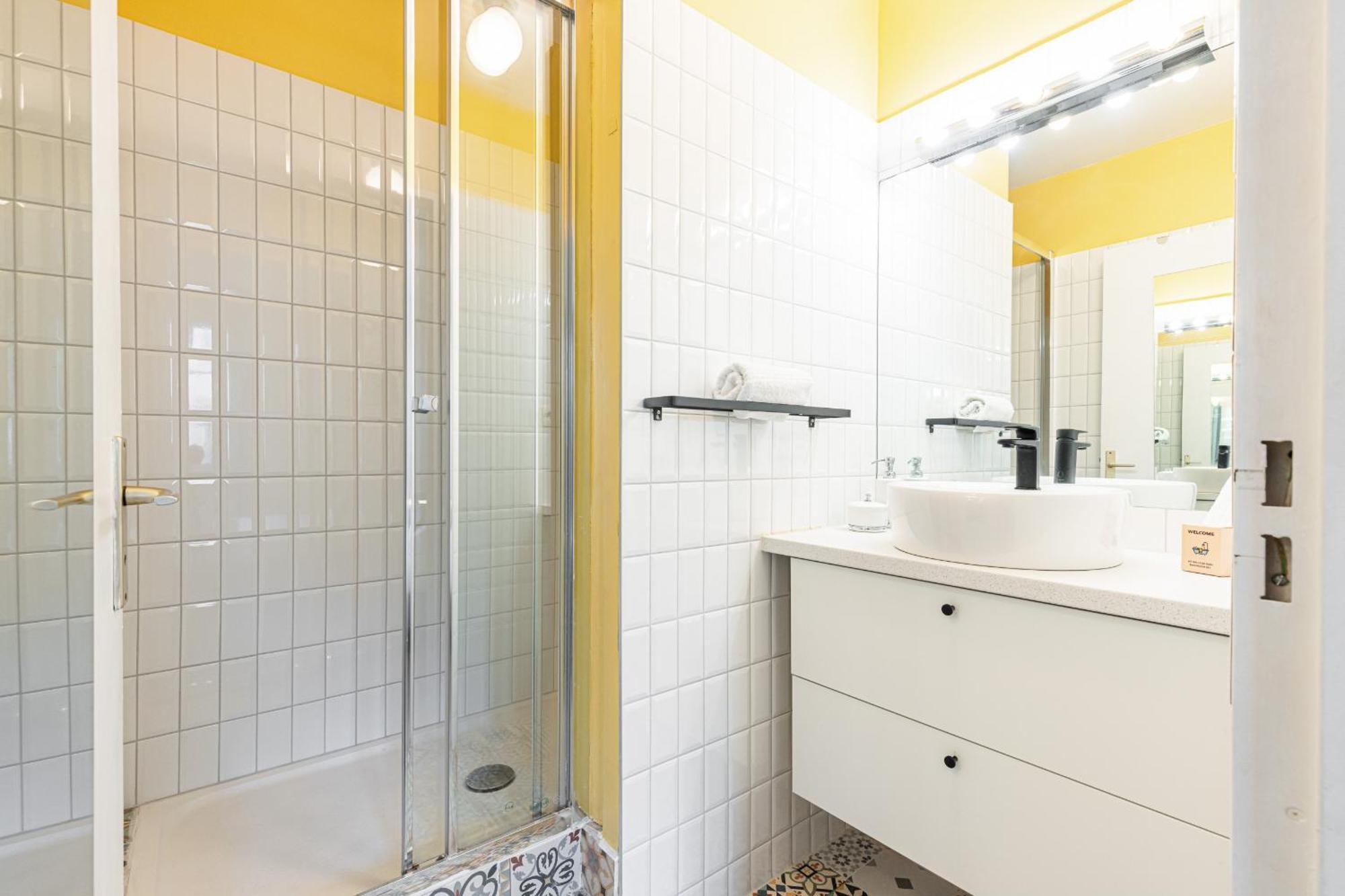 Apartamento 2 Bdrs & Parking In The Old Town ! Niza Exterior foto