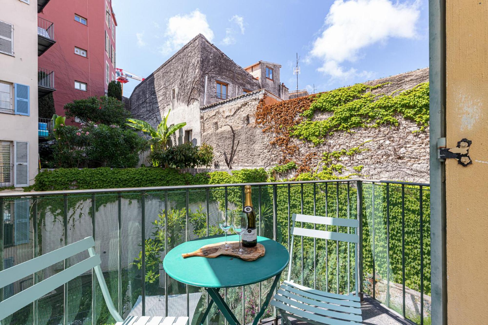 Apartamento 2 Bdrs & Parking In The Old Town ! Niza Exterior foto